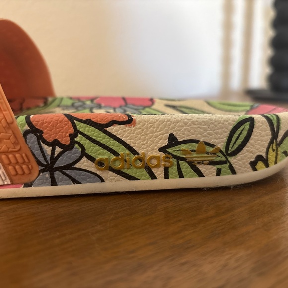 Adidas Primgreen  Slides - Picture 2 of 4